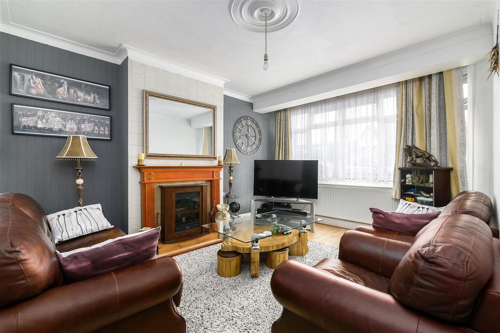 Property photo 2 of 27 Ily_9198 Copy.Jpg