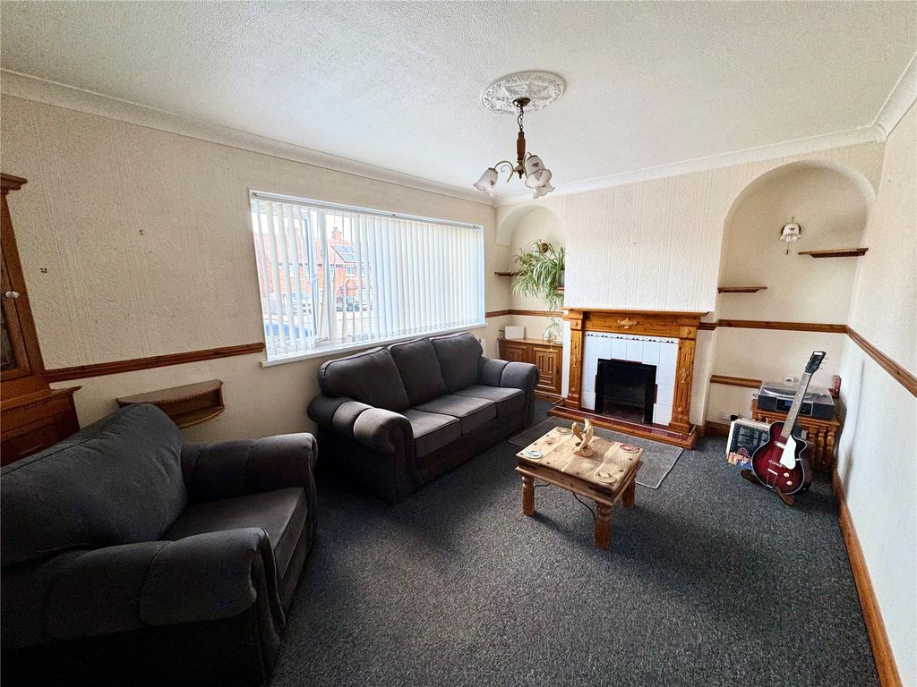 Property photo 2 of 14 Picture No. 13