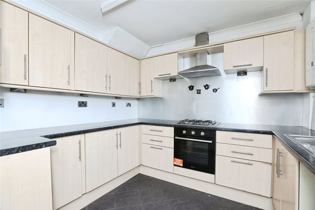 Property photo 2 of 21 Picture No. 07