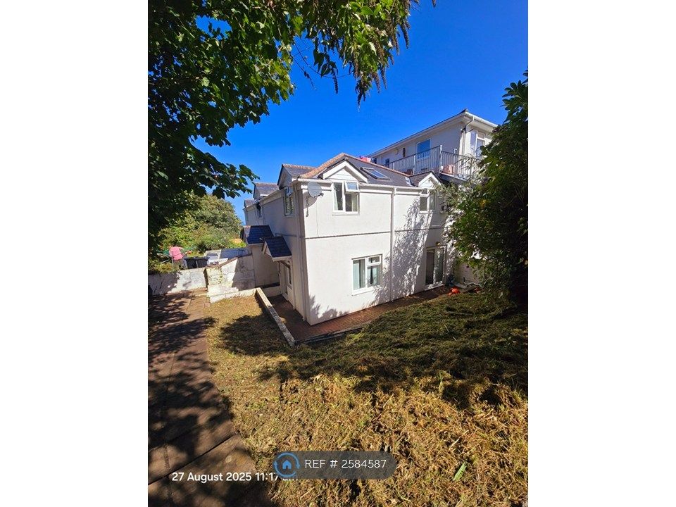 Property photo 2 of 11