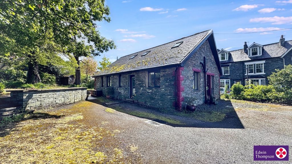 Property photo 1 of 31