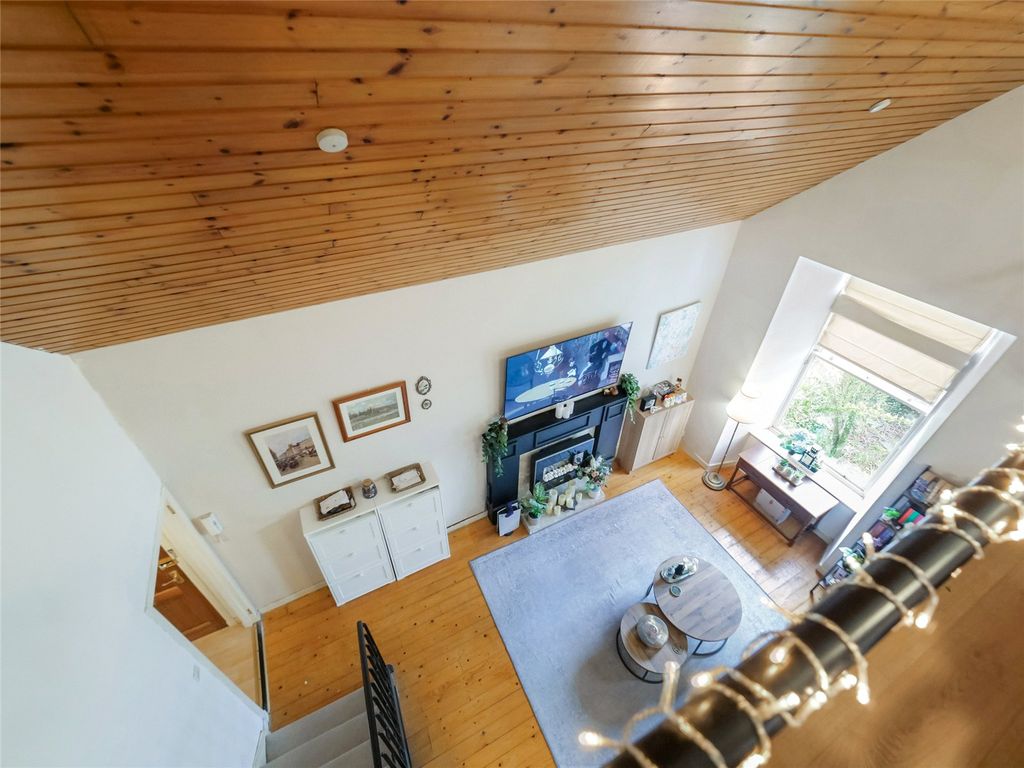 Additional image 8 of 3 bed flat for saleOakshaw Street West, Paisley, Renfrewshire PA1