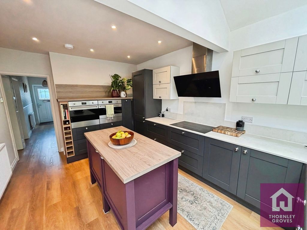 Property photo 3 of 15 Pbox-Img.Jpg