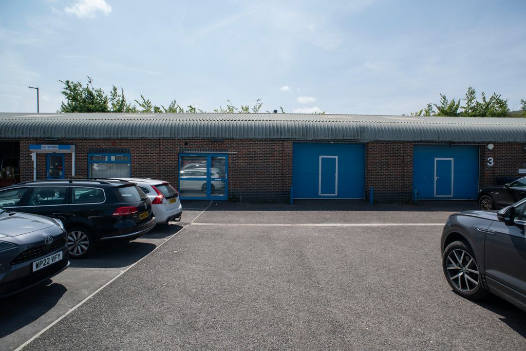 Property photo 1 of 4 Bristol- Kennct-045.Jpg