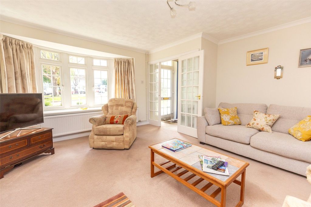 Property photo 3 of 12 Picture No. 24