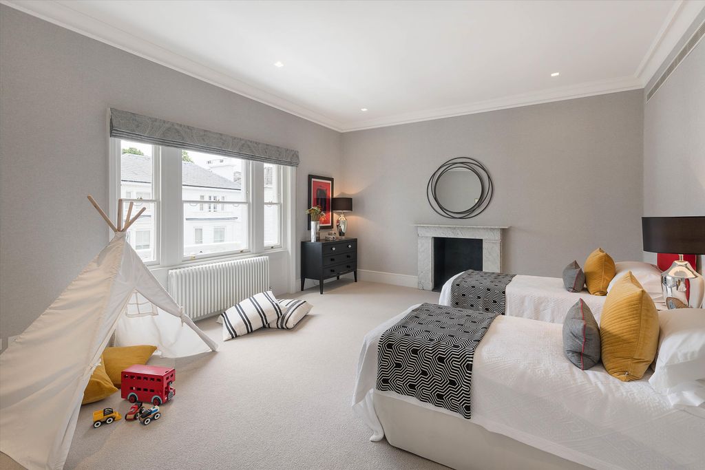 Additional image 18 of 8 bed detached house to rentUpper Phillimore Gardens, Kensington, London W8