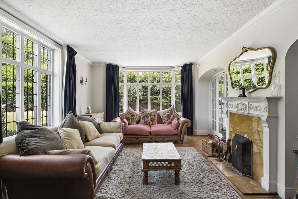 Property photo 2 of 16 Drawing Room