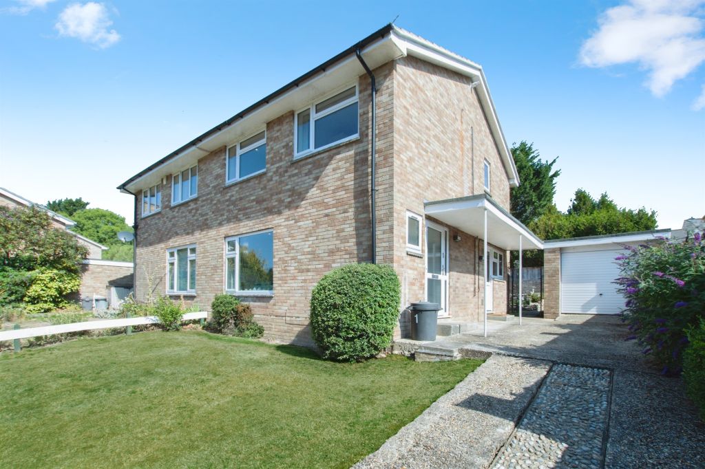 Property photo 1 of 25