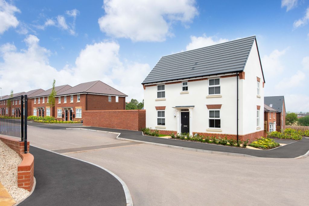 Property photo 2 of 9 The Lapwings Hadley Street Scene