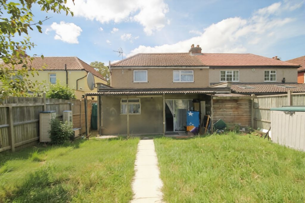 Property photo 3 of 12 Photo 13