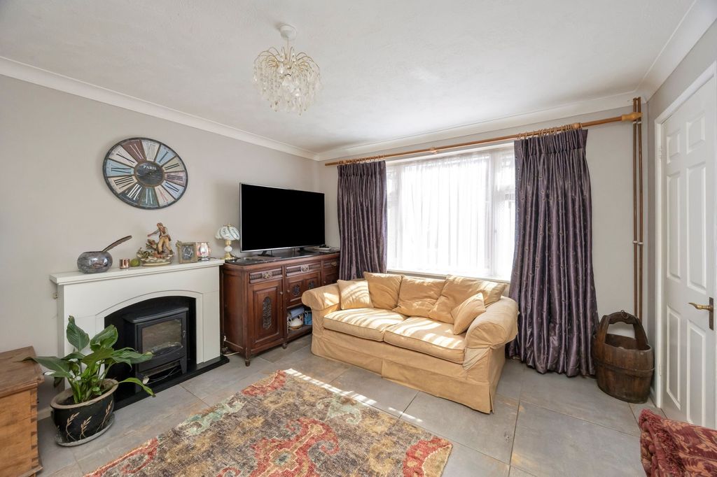 Property photo 2 of 15