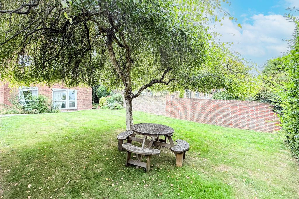 Property photo 3 of 19