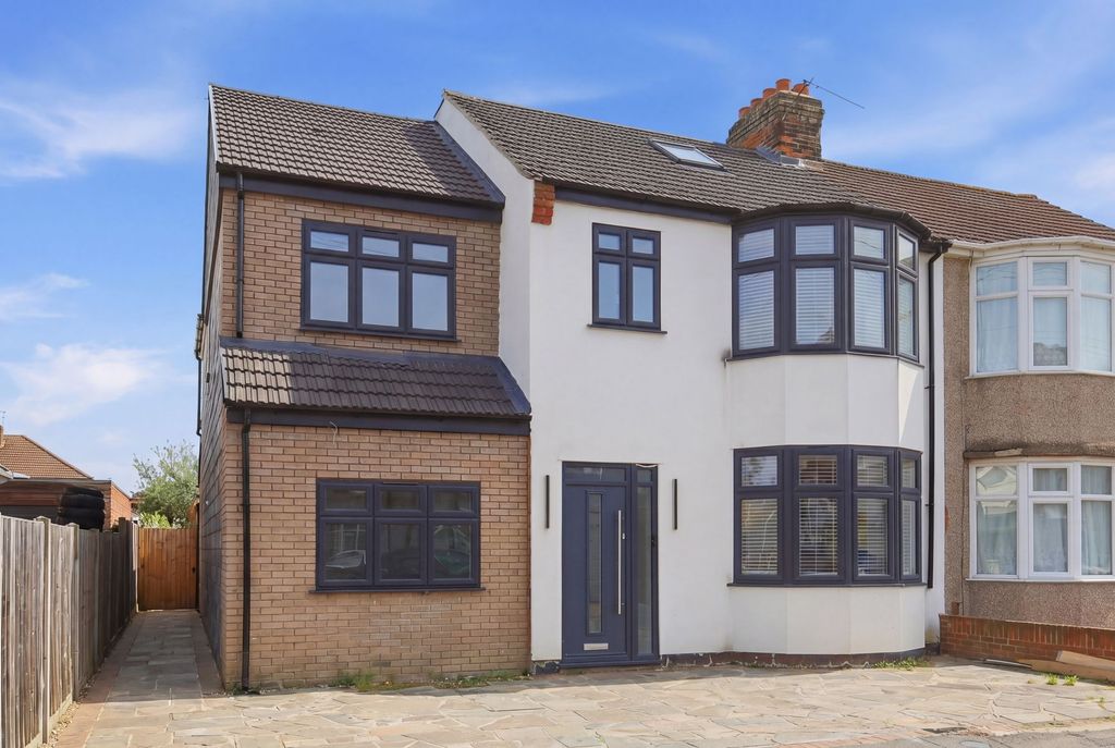 Property photo 1 of 22