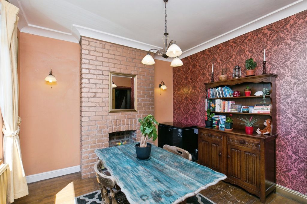 Property photo 3 of 24 Pbox-Img.Jpg