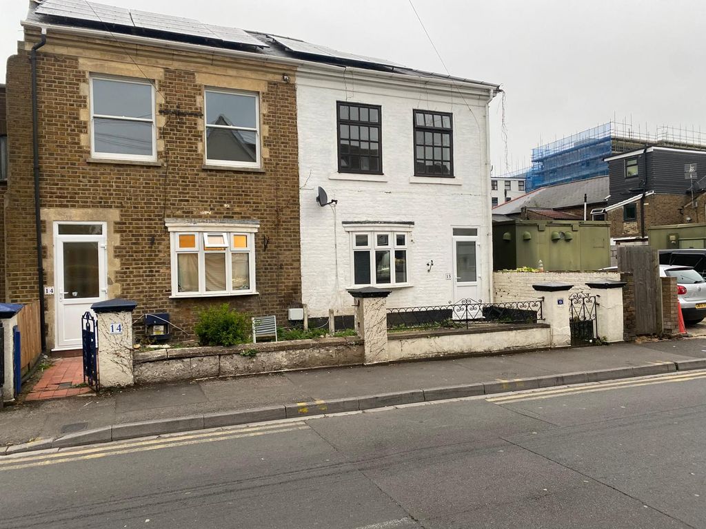 Property photo 1 of 1