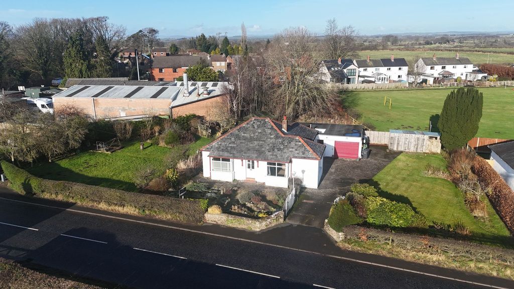 Property photo 1 of 17 Pylewell