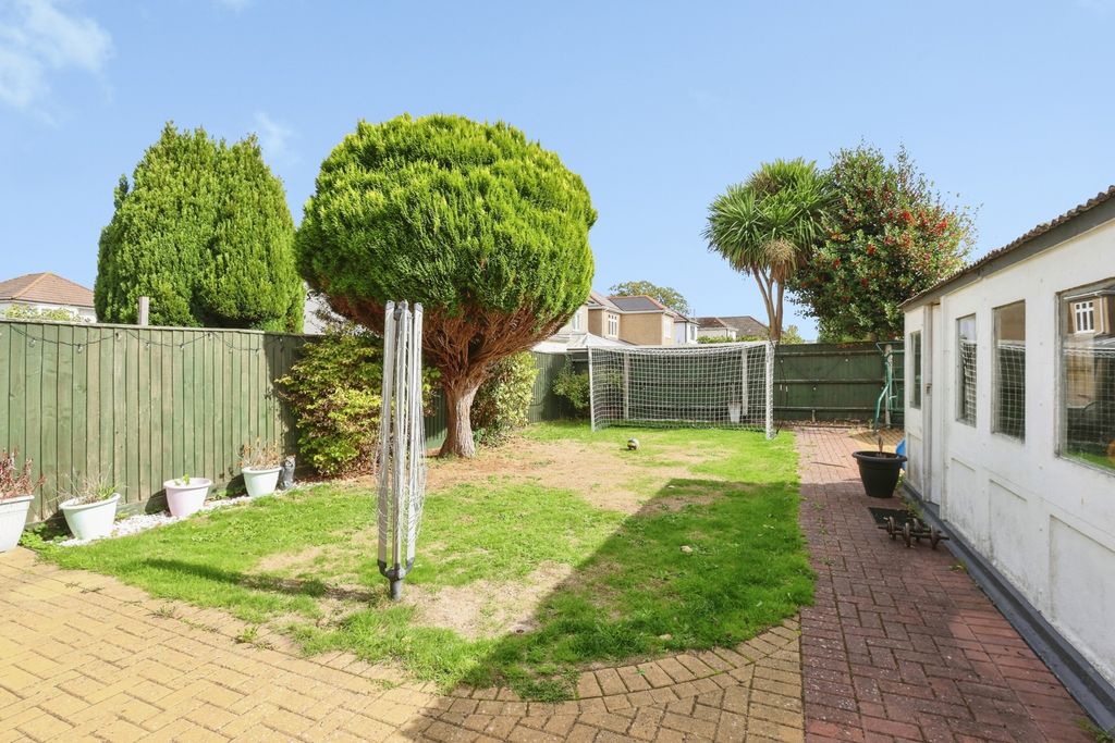 Property photo 2 of 19 Pbox-Img.Jpg