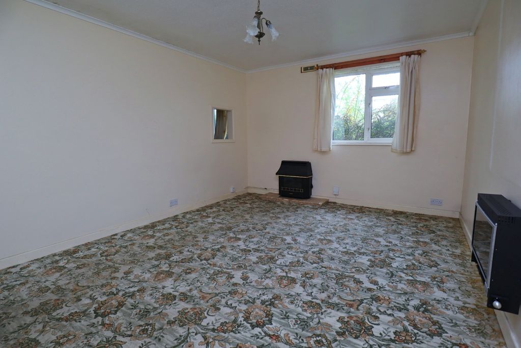 Property photo 3 of 8 3166493
