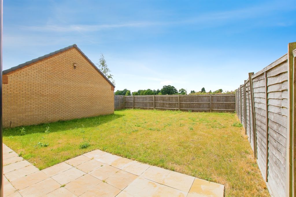 Property photo 2 of 21 Outside