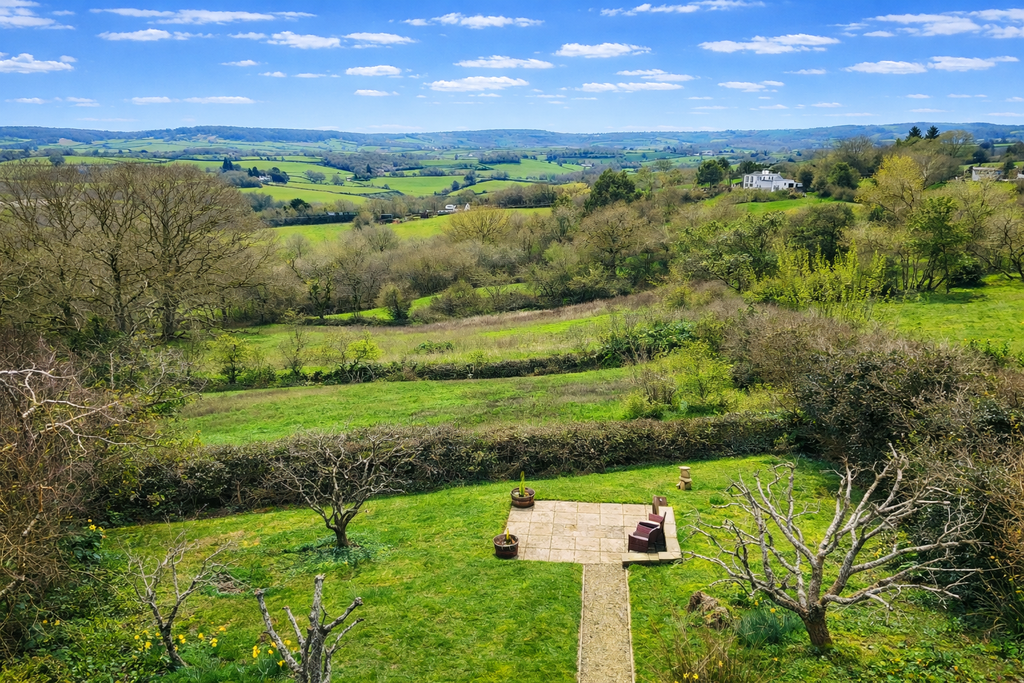 Property photo 2 of 45