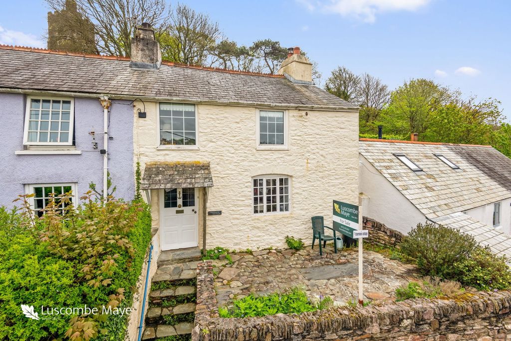 Property photo 2 of 17