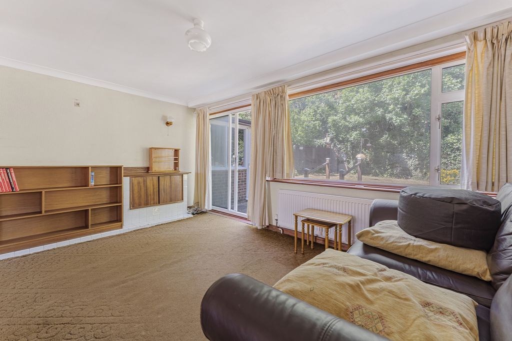 Property photo 2 of 17 Photo 12