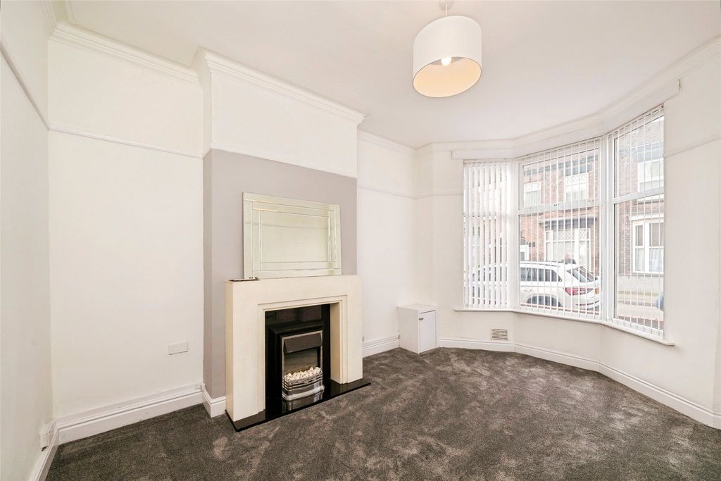 Property photo 3 of 23 Picture No. 24