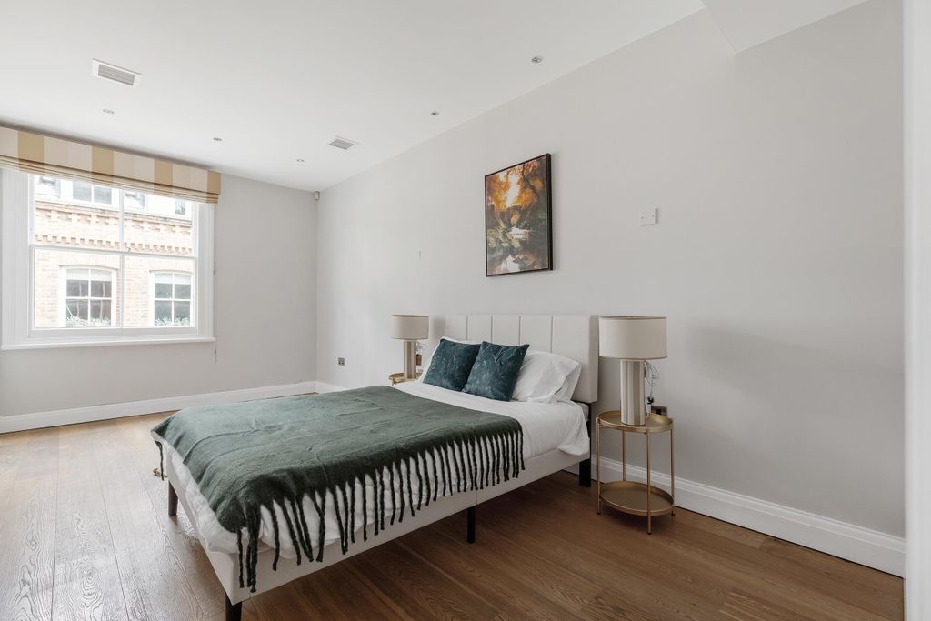 Property photo 3 of 16 Image