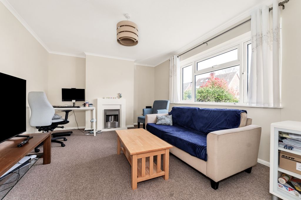 Property photo 2 of 12 Living Room