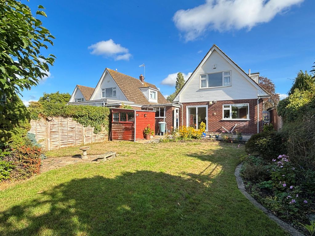 Property photo 2 of 17 Photo 12