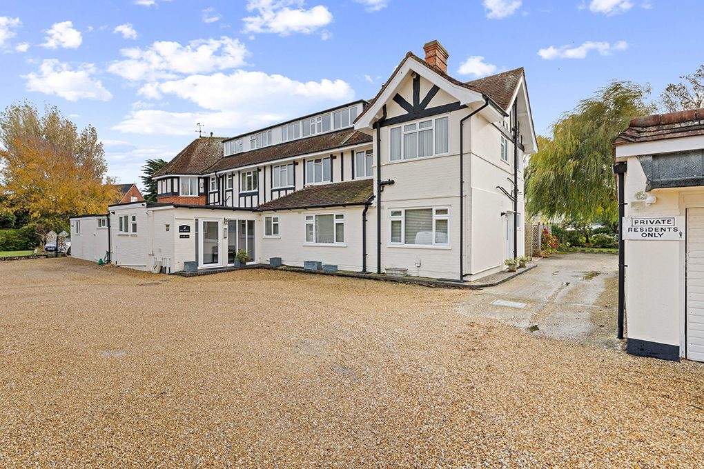 Property photo 3 of 17