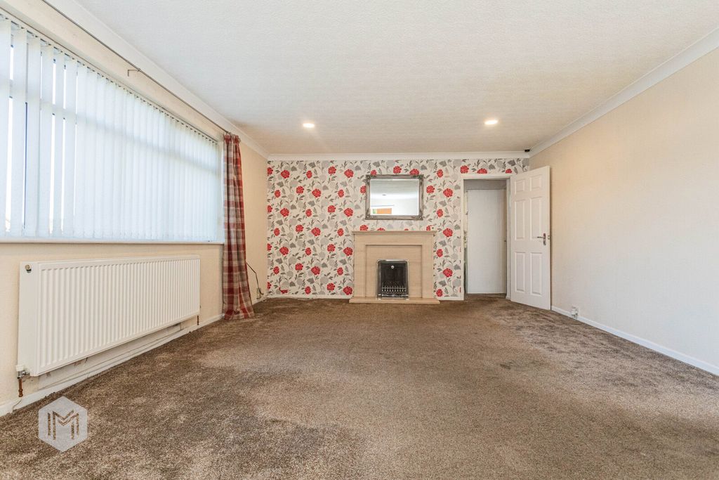 Property photo 3 of 18 Picture No. 24