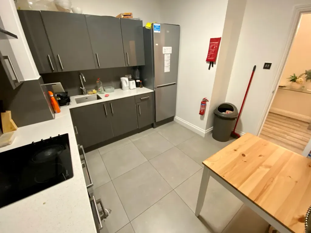 Property photo 3 of 4