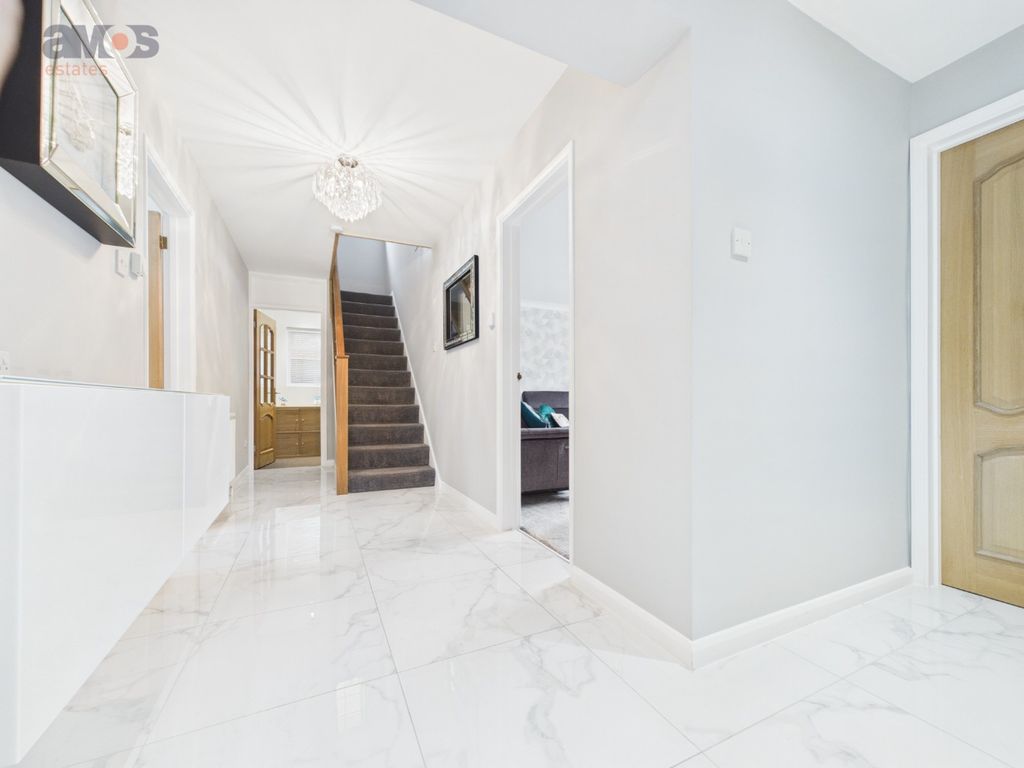 Property photo 2 of 21 5210844