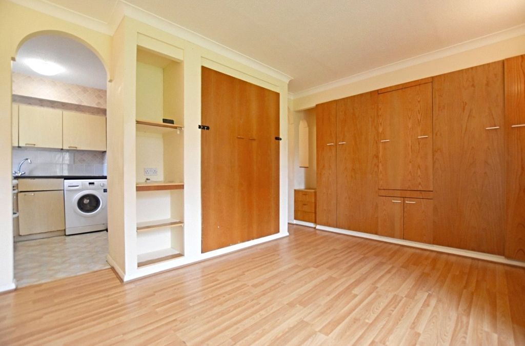 Property photo 3 of 7 Picture No. 08