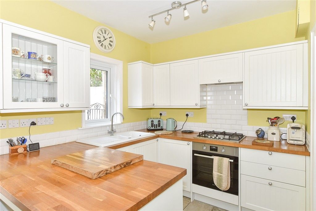 Property photo 3 of 4 Kitchen/Diner