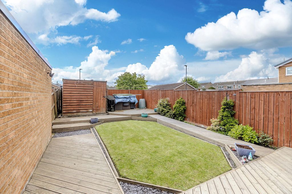 Property photo 2 of 57 Rear Garden