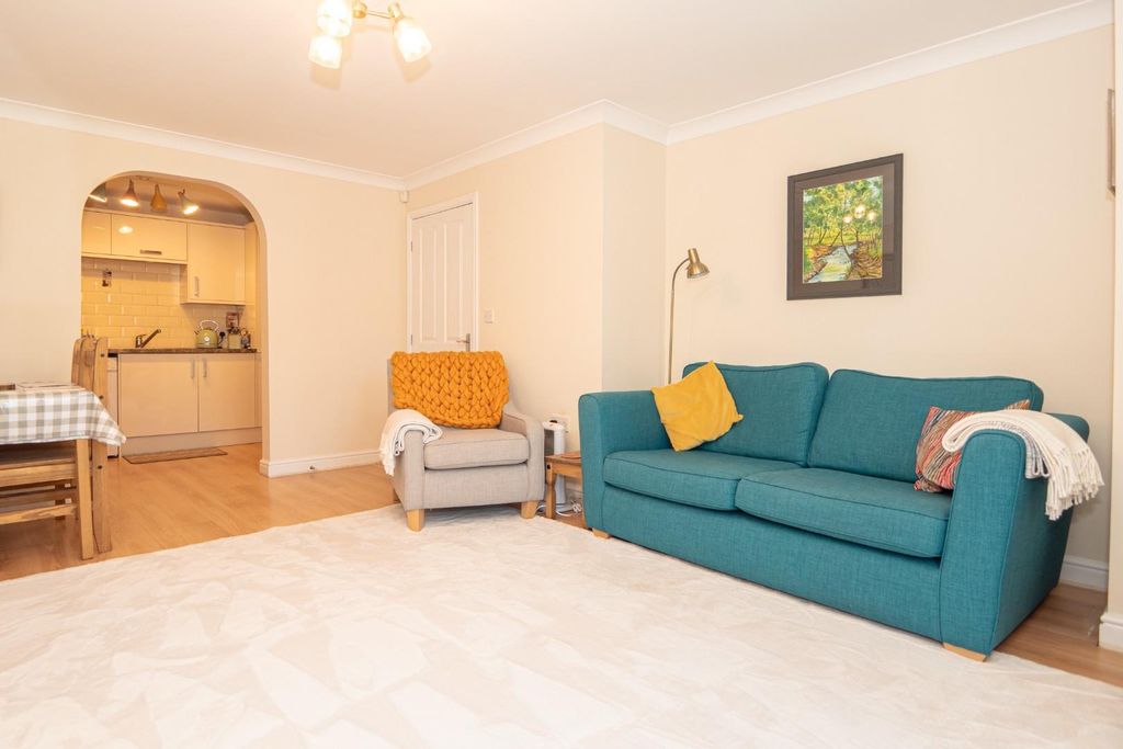 Additional image 6 of 2 bed flat for saleBritannia Mews, Hough Side Road, Pudsey LS28