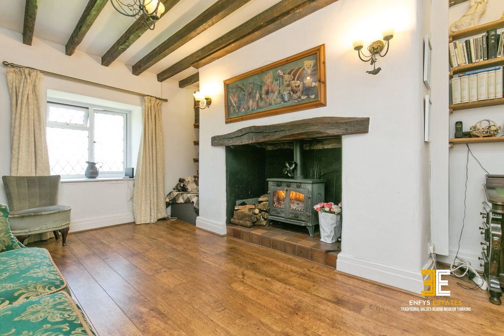 Property photo 2 of 38