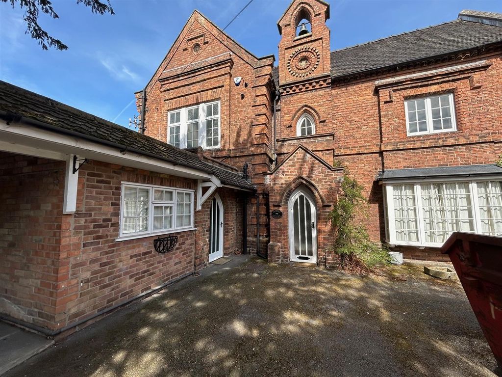 Property photo 2 of 19 Front.Jpg