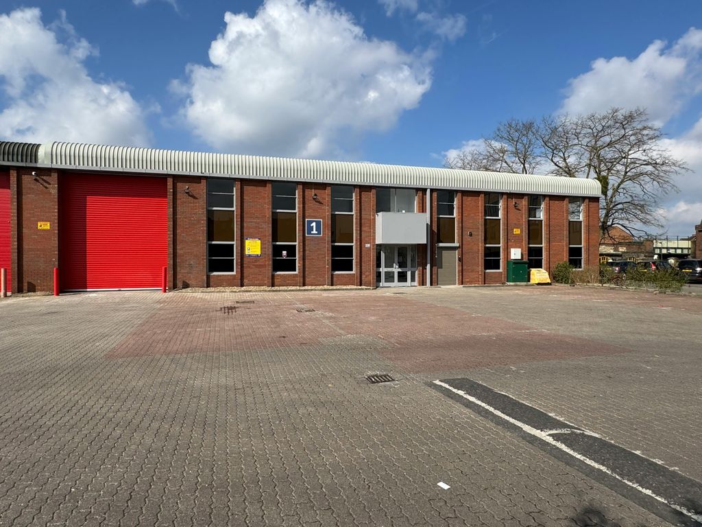 Property photo 1 of 14 Front Aspect