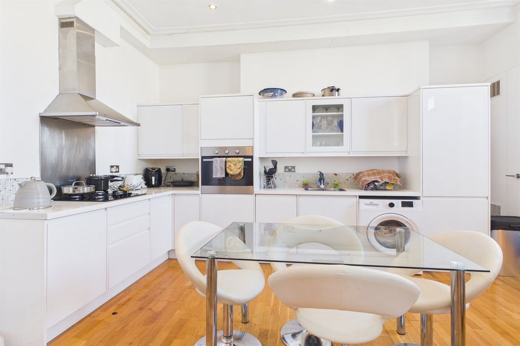 Property photo 3 of 13 Kitchen