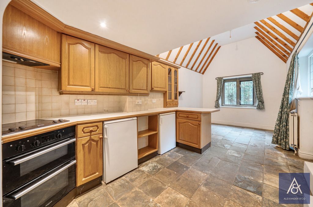 Property photo 2 of 23 Kitchen/Dining Room