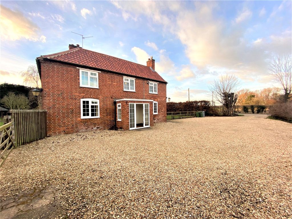 Property photo 1 of 19 Picture No. 11
