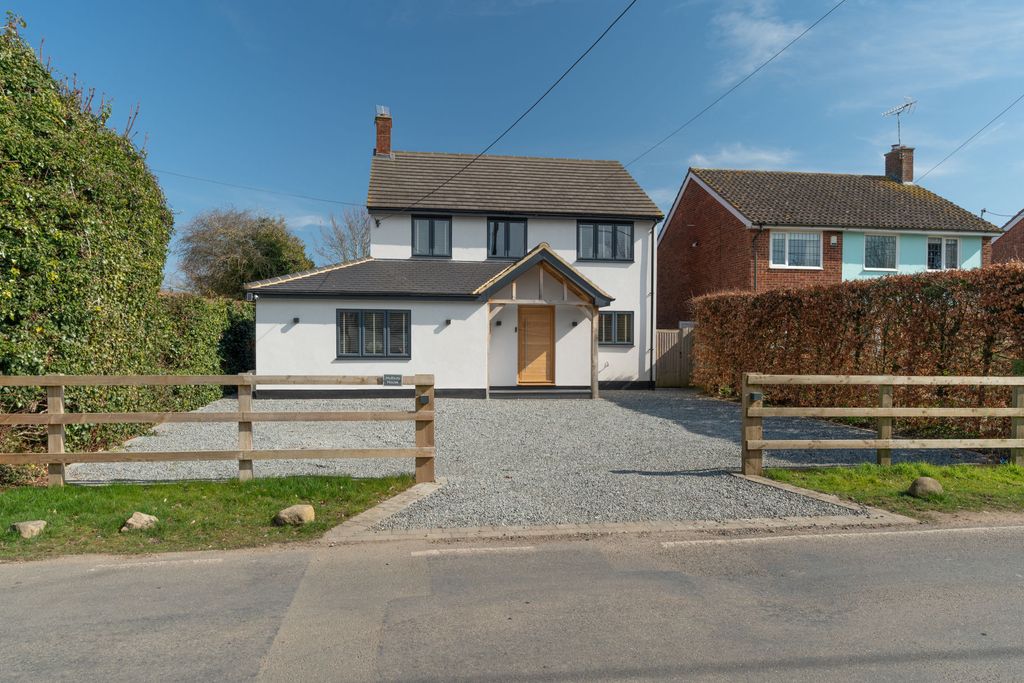 Property photo 3 of 39