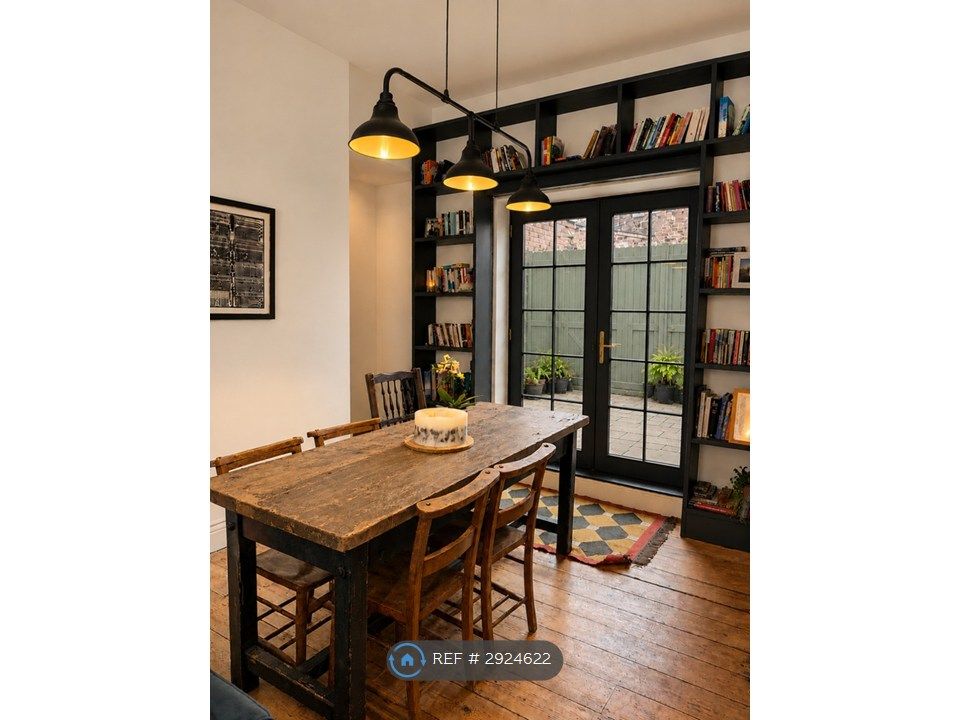 Property photo 3 of 14 Dining Room