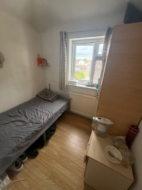 Property photo 2 of 11