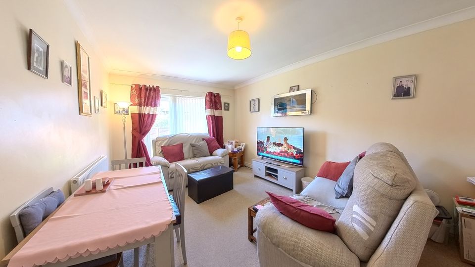 Property photo 3 of 17