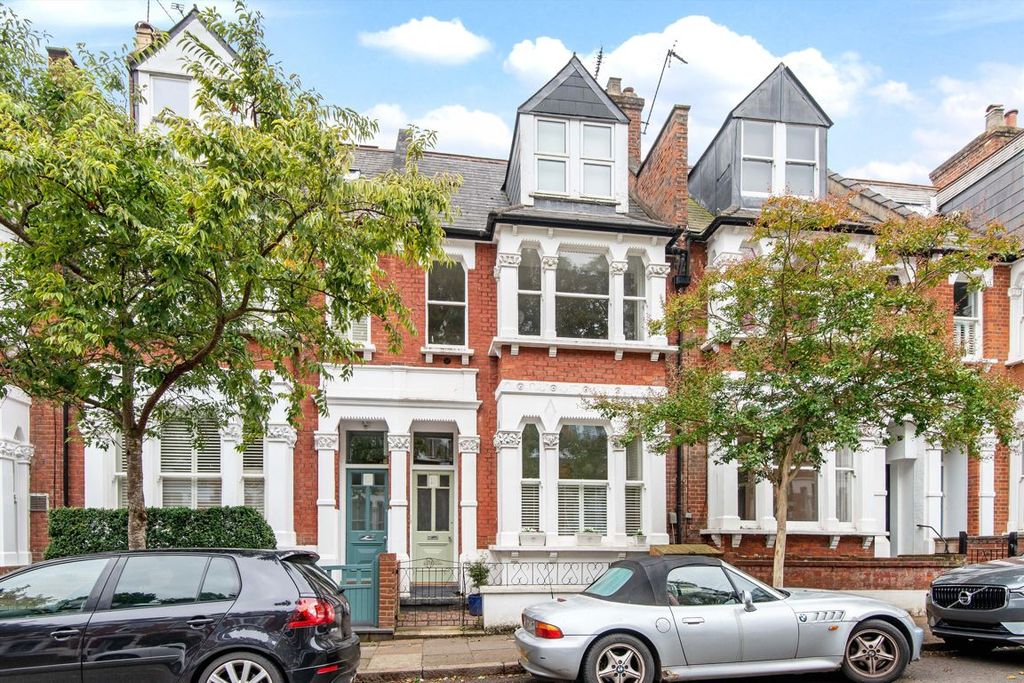 Property photo 1 of 7