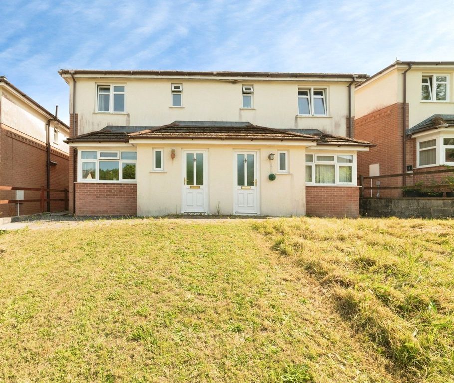 Property photo 1 of 19 Picture No. 23